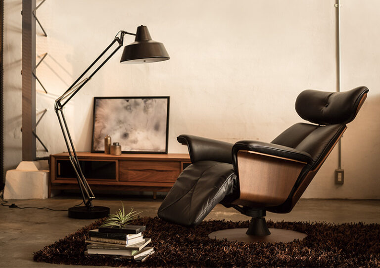 Fuji Furniture P04500 Reclining Chair