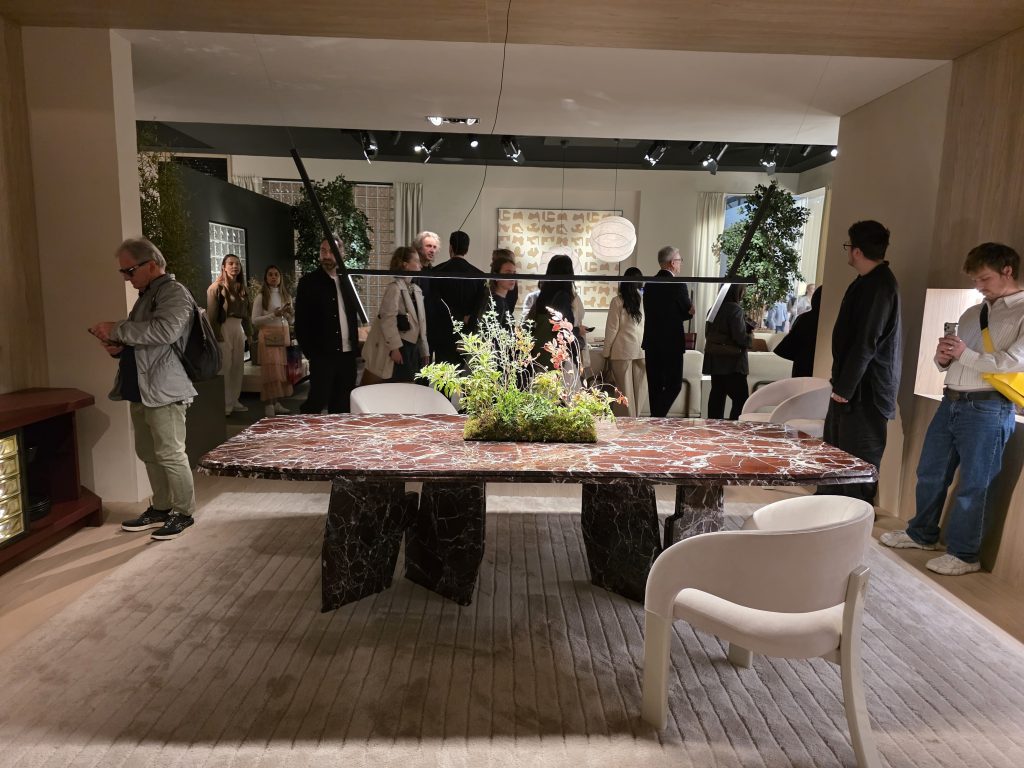 2026米蘭家具展 義大利家具品牌推薦 進口家具 義大利餐桌椅 進口餐桌椅 Frigerio