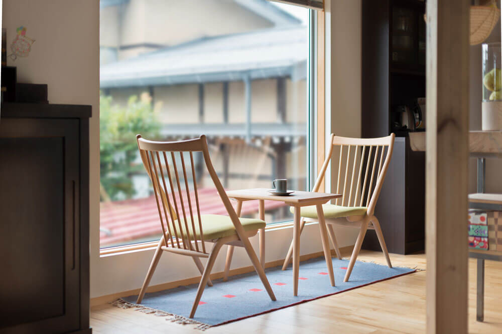 日本進口傢俱品牌 HIDA飛驒產業株式會社 實木單椅推薦