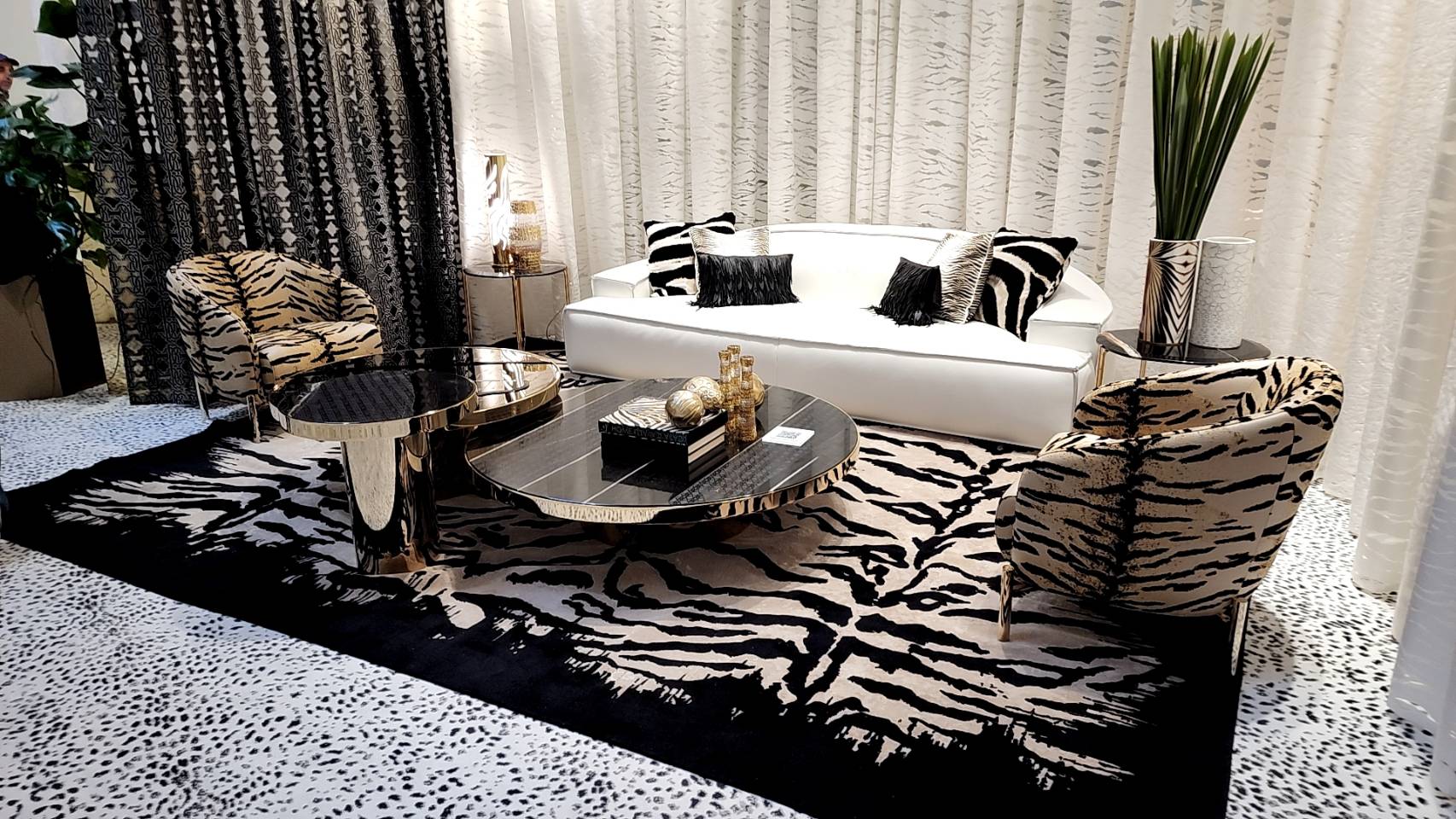 Roberto Cavalli Home Interiors 義大利家具 家具展