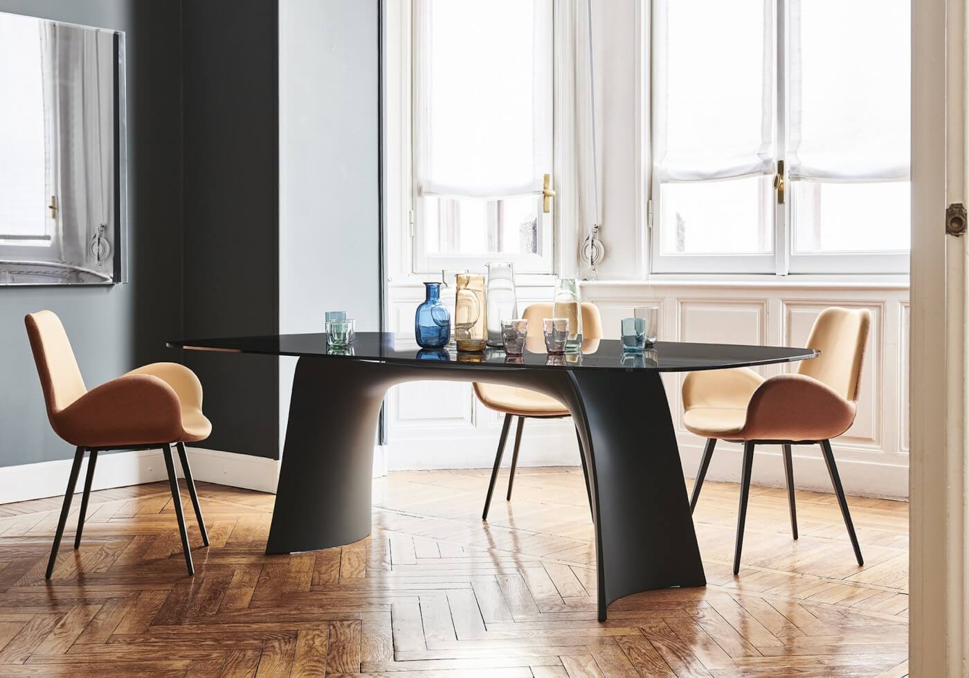 義大利家具品牌 MIDJ 現代家具 現代餐桌 設計餐桌 Moonlight Table